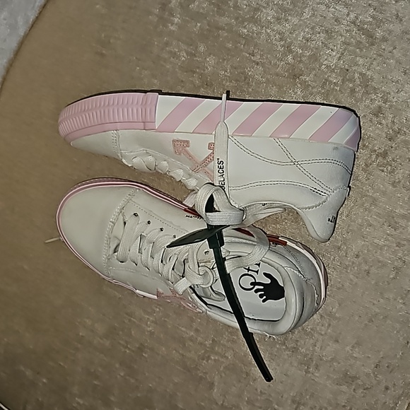 Off White sneakers authentic NWT size 37 - Picture 4 of 12